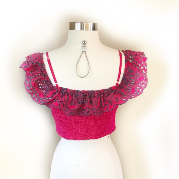 3 / $25 FOREVER 21 eyelet crop top size large - Picture 3 of 4